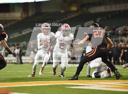Thumbnail 3 in Sweetwater vs. Gilmer (UIL 4A Semifinal) photogallery.