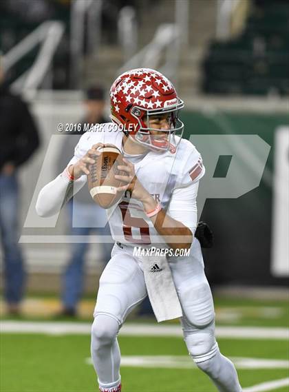 Thumbnail 3 in Sweetwater vs. Gilmer (UIL 4A Semifinal) photogallery.