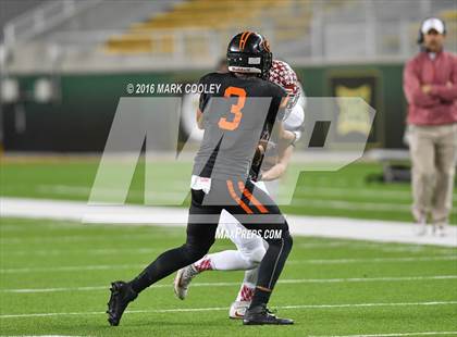 Thumbnail 2 in Sweetwater vs. Gilmer (UIL 4A Semifinal) photogallery.
