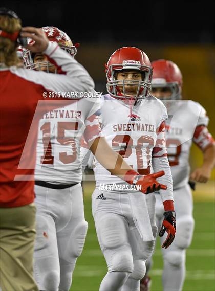 Thumbnail 2 in Sweetwater vs. Gilmer (UIL 4A Semifinal) photogallery.