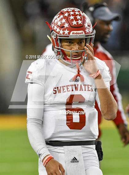 Thumbnail 2 in Sweetwater vs. Gilmer (UIL 4A Semifinal) photogallery.