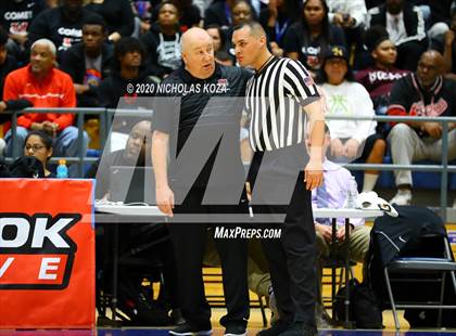 Thumbnail 2 in Westchester vs. Fairfax (CIF LAC Open Finals) photogallery.