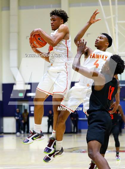 Thumbnail 1 in Westchester vs. Fairfax (CIF LAC Open Finals) photogallery.