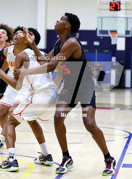 Thumbnail 2 in Westchester vs. Fairfax (CIF LAC Open Finals) photogallery.