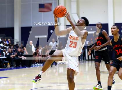 Thumbnail 2 in Westchester vs. Fairfax (CIF LAC Open Finals) photogallery.
