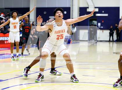 Thumbnail 3 in Westchester vs. Fairfax (CIF LAC Open Finals) photogallery.