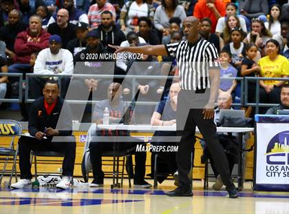 Thumbnail 3 in Westchester vs. Fairfax (CIF LAC Open Finals) photogallery.