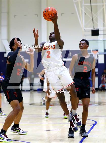 Thumbnail 3 in Westchester vs. Fairfax (CIF LAC Open Finals) photogallery.