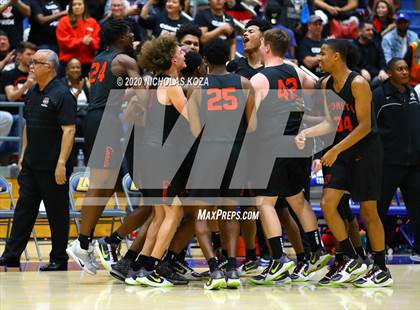 Thumbnail 1 in Westchester vs. Fairfax (CIF LAC Open Finals) photogallery.