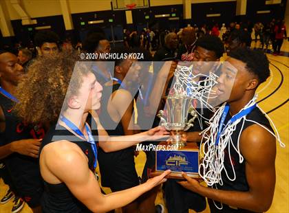 Thumbnail 2 in Westchester vs. Fairfax (CIF LAC Open Finals) photogallery.