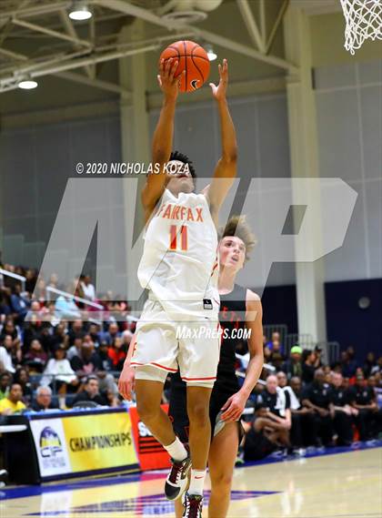Thumbnail 2 in Westchester vs. Fairfax (CIF LAC Open Finals) photogallery.