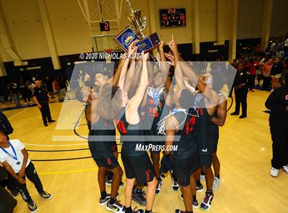 Thumbnail 1 in Westchester vs. Fairfax (CIF LAC Open Finals) photogallery.