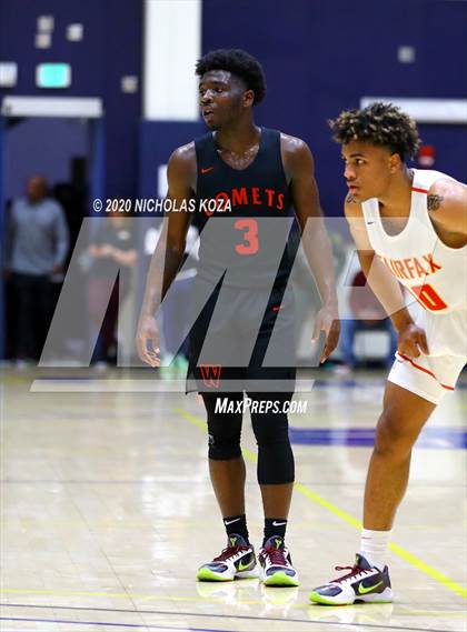 Thumbnail 2 in Westchester vs. Fairfax (CIF LAC Open Finals) photogallery.