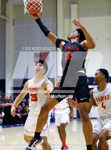 Thumbnail 2 in Westchester vs. Fairfax (CIF LAC Open Finals) photogallery.