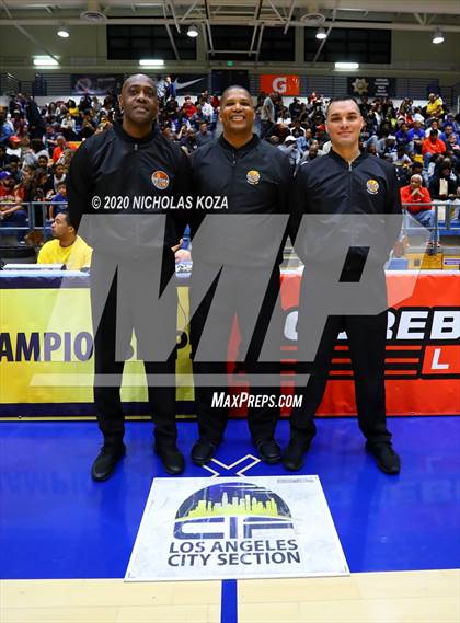 Thumbnail 2 in Westchester vs. Fairfax (CIF LAC Open Finals) photogallery.