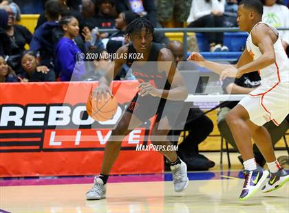 Thumbnail 3 in Westchester vs. Fairfax (CIF LAC Open Finals) photogallery.