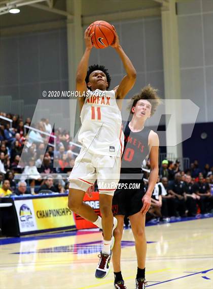 Thumbnail 1 in Westchester vs. Fairfax (CIF LAC Open Finals) photogallery.