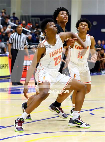 Thumbnail 2 in Westchester vs. Fairfax (CIF LAC Open Finals) photogallery.
