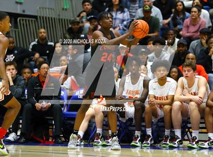 Thumbnail 1 in Westchester vs. Fairfax (CIF LAC Open Finals) photogallery.