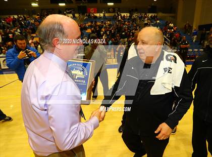 Thumbnail 1 in Westchester vs. Fairfax (CIF LAC Open Finals) photogallery.