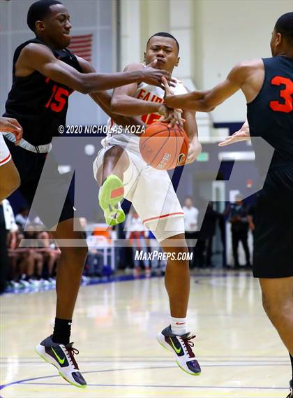 Thumbnail 1 in Westchester vs. Fairfax (CIF LAC Open Finals) photogallery.