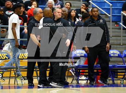 Thumbnail 3 in Westchester vs. Fairfax (CIF LAC Open Finals) photogallery.