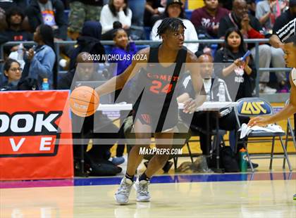 Thumbnail 1 in Westchester vs. Fairfax (CIF LAC Open Finals) photogallery.