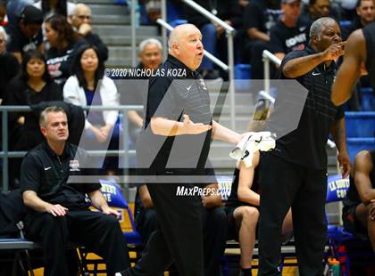 Thumbnail 1 in Westchester vs. Fairfax (CIF LAC Open Finals) photogallery.