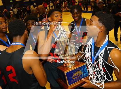 Thumbnail 3 in Westchester vs. Fairfax (CIF LAC Open Finals) photogallery.
