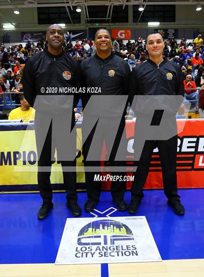 Thumbnail 3 in Westchester vs. Fairfax (CIF LAC Open Finals) photogallery.