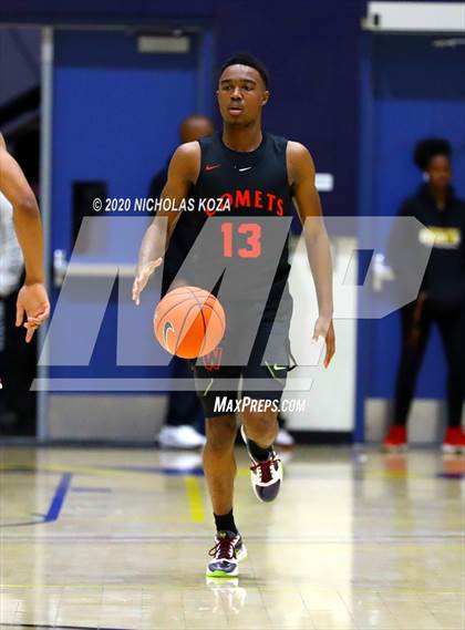 Thumbnail 1 in Westchester vs. Fairfax (CIF LAC Open Finals) photogallery.