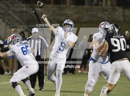 Thumbnail 3 in Westlake vs Vandegrift (UIL 6A D2 Football Bi-District) photogallery.