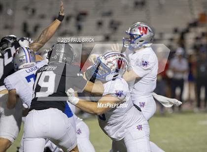 Thumbnail 3 in Westlake vs Vandegrift (UIL 6A D2 Football Bi-District) photogallery.