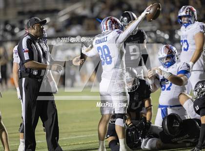 Thumbnail 2 in Westlake vs Vandegrift (UIL 6A D2 Football Bi-District) photogallery.