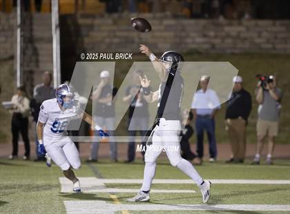 Thumbnail 2 in Westlake vs Vandegrift (UIL 6A D2 Football Bi-District) photogallery.