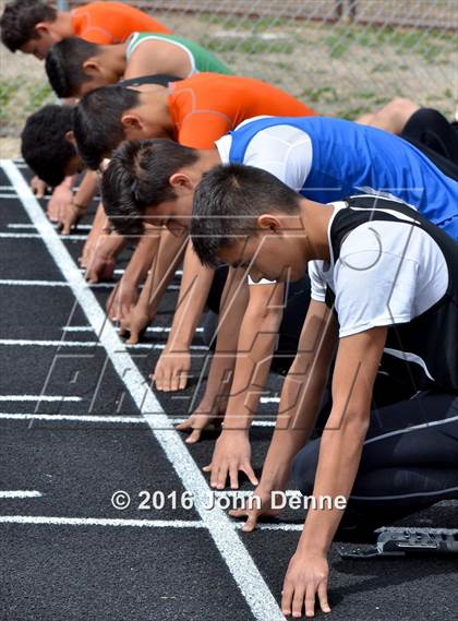 Thumbnail 1 in Taos Tiger Relays photogallery.