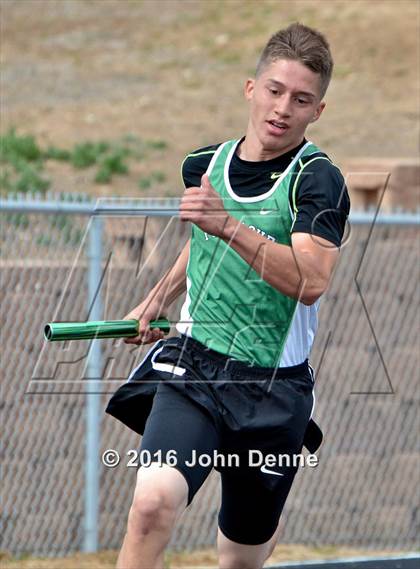 Thumbnail 1 in Taos Tiger Relays photogallery.