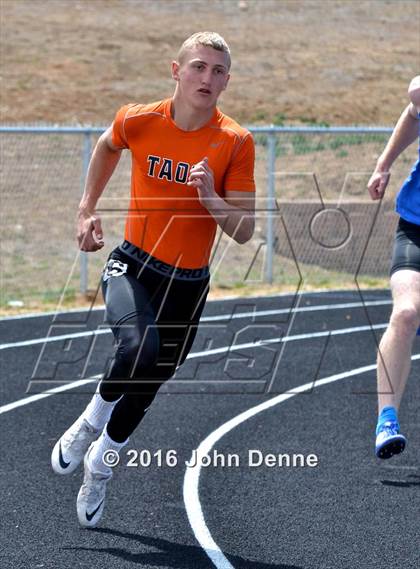Thumbnail 3 in Taos Tiger Relays photogallery.
