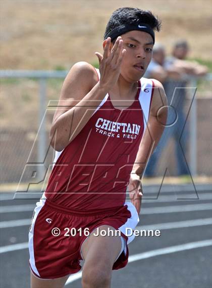 Thumbnail 3 in Taos Tiger Relays photogallery.