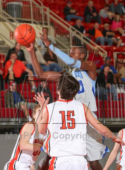 Thumbnail 3 in Rockwall vs. Wilmer-Hutchins (Metroplex Challenge) photogallery.