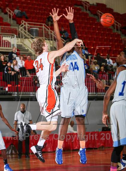 Thumbnail 2 in Rockwall vs. Wilmer-Hutchins (Metroplex Challenge) photogallery.