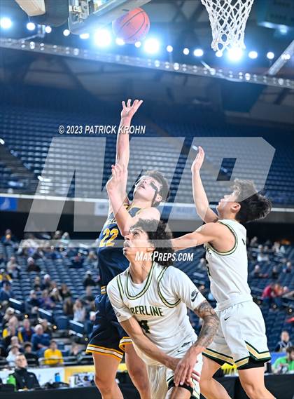 Thumbnail 3 in Bellevue vs. Timberline (WIAA Round of 12) photogallery.