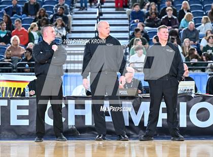 Thumbnail 2 in Bellevue vs. Timberline (WIAA Round of 12) photogallery.