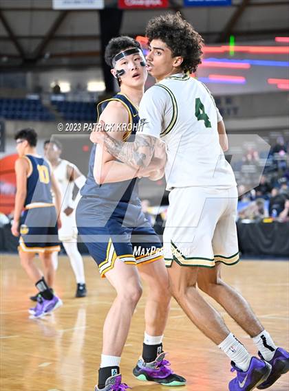 Thumbnail 3 in Bellevue vs. Timberline (WIAA Round of 12) photogallery.
