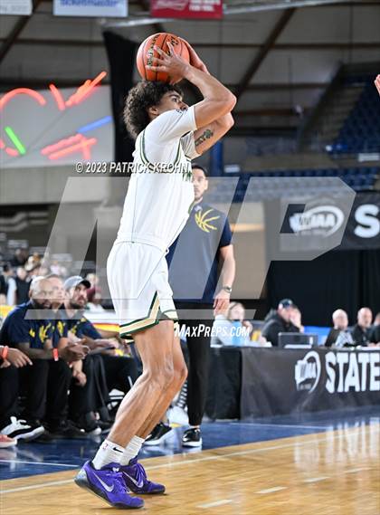Thumbnail 1 in Bellevue vs. Timberline (WIAA Round of 12) photogallery.