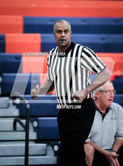 Thumbnail 2 in Calabasas vs Royal (4th Annual West Valley Thanksgiving Tip-Off Classic) photogallery.