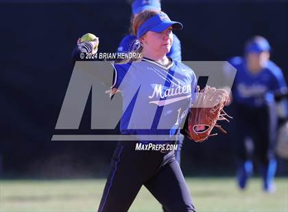 Thumbnail 1 in Maiden @ Bunker Hill photogallery.