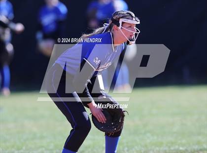 Thumbnail 3 in Maiden @ Bunker Hill photogallery.