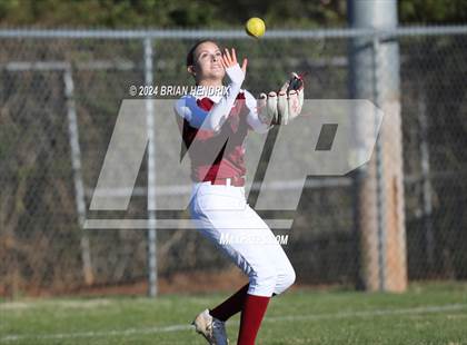 Thumbnail 2 in Maiden @ Bunker Hill photogallery.
