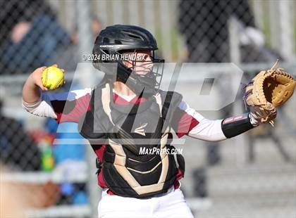 Thumbnail 2 in Maiden @ Bunker Hill photogallery.